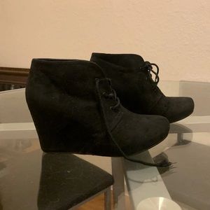 Black suede wedge boots